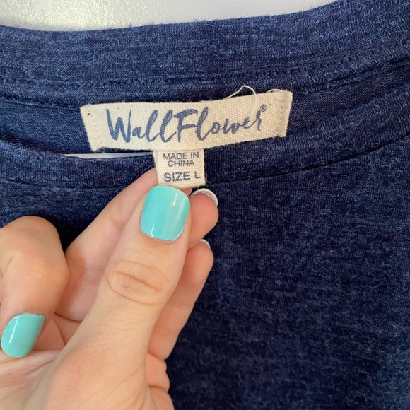 Navy Blue Twist Front Tee - Picture 5 of 5